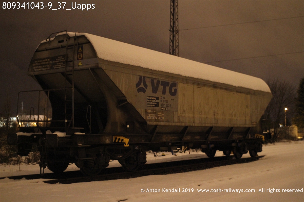 809341043-9_37_Uapps.JPG